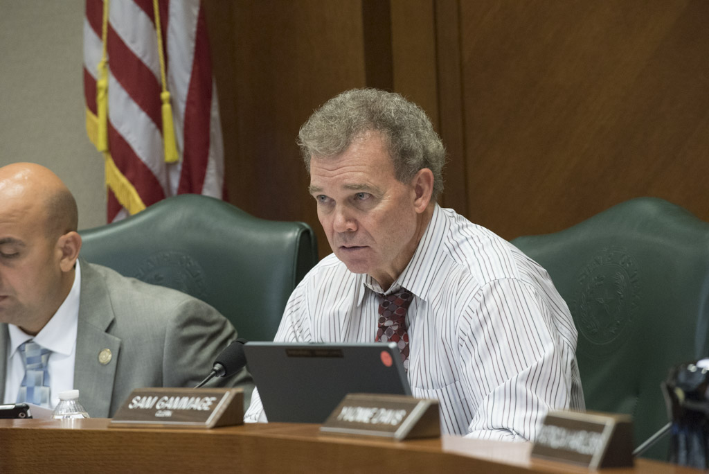 House Transportation Commitee chair Rep. Joe Pickett, D-EL Paso, leads an interim hearing August 30, 2016, at the Texas Capitol. The committee grilled TxDOT director James M. Bass and listened to a Texas Transportation Institute study on ride-hailing companies.