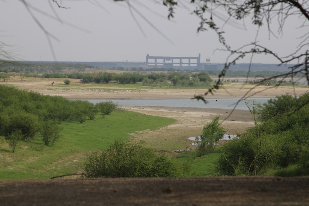 The U.S. and Mexico governments agreed to an updated water agreeement to help South Texas farmers.